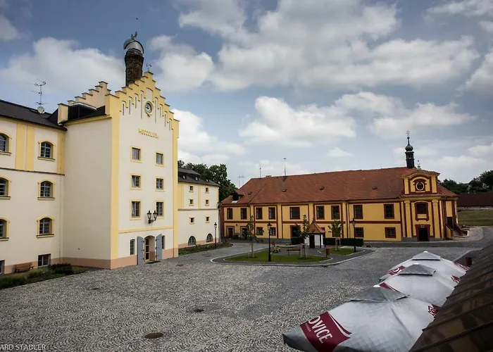 U Lipy Szálloda Krušovice